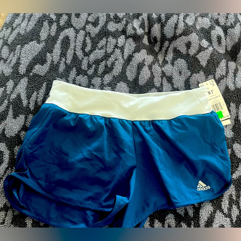 Women’s Adidas Run It Short 3” NWT